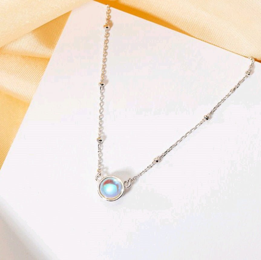 Gorgeous Silver Moonstone Necklace